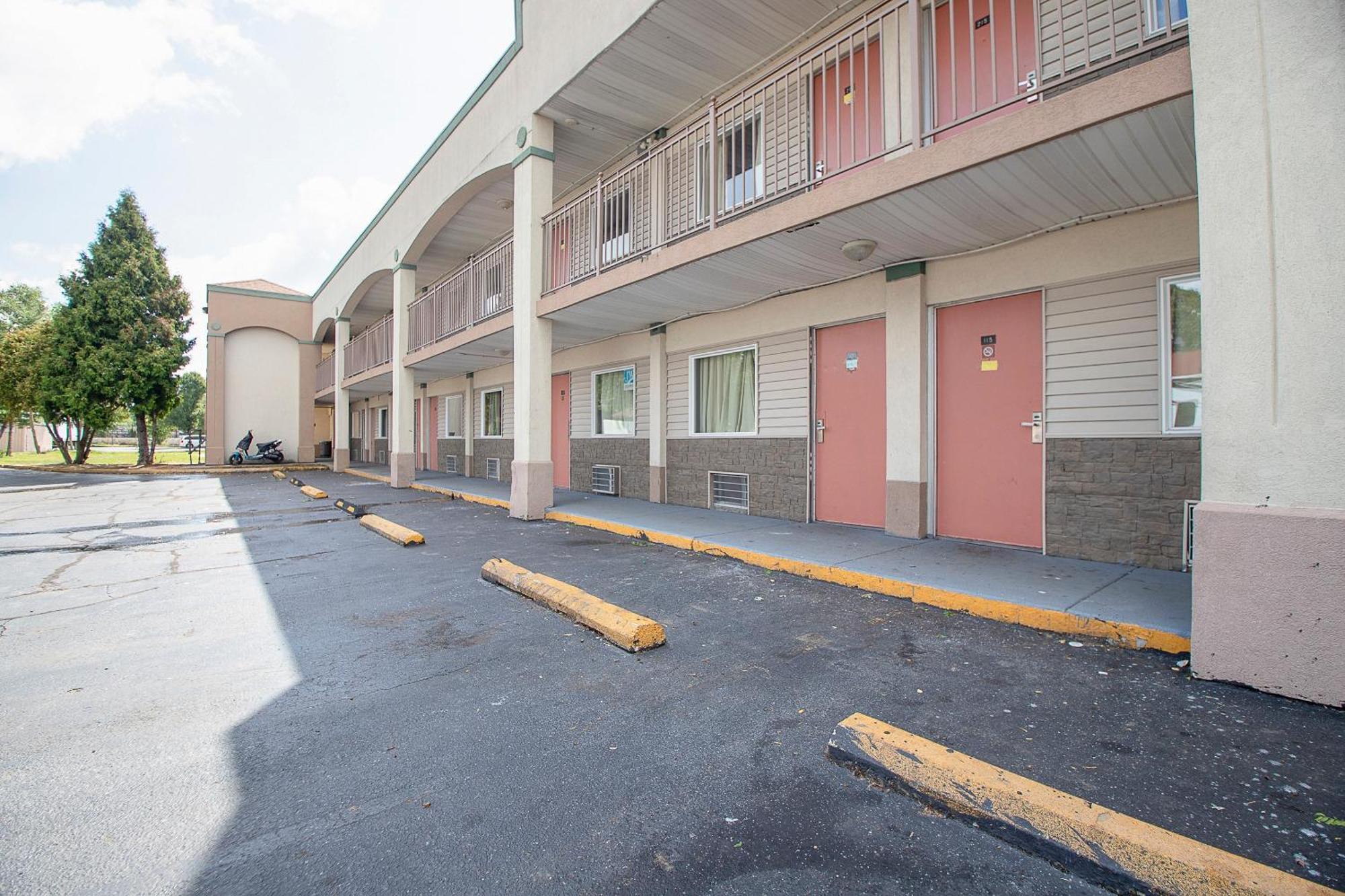 Hotel O Daylight Inn Elkhart I-90, In Eksteriør bilde