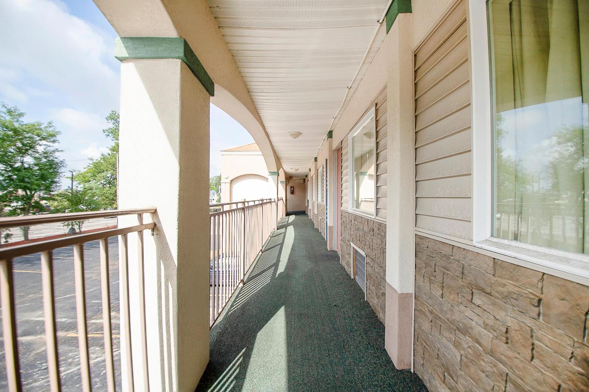 Hotel O Daylight Inn Elkhart I-90, In Eksteriør bilde